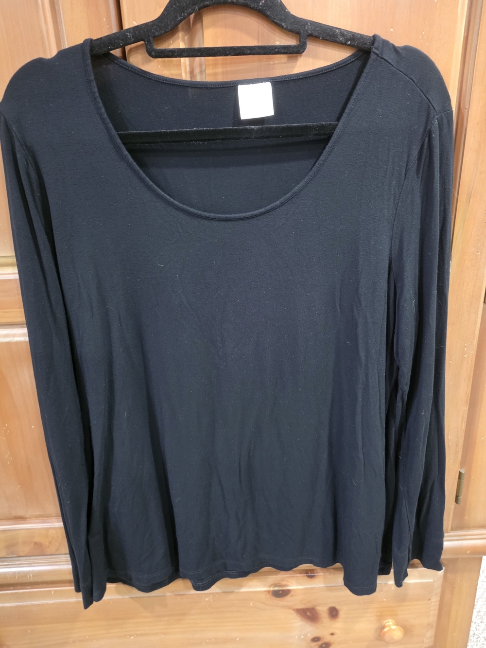 Soma Black Long-Sleeve Scoop Neck Top Large